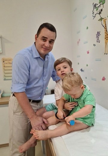 Consulta de puericultura — Dr. Rodrigo Lima pediatra em Brasília